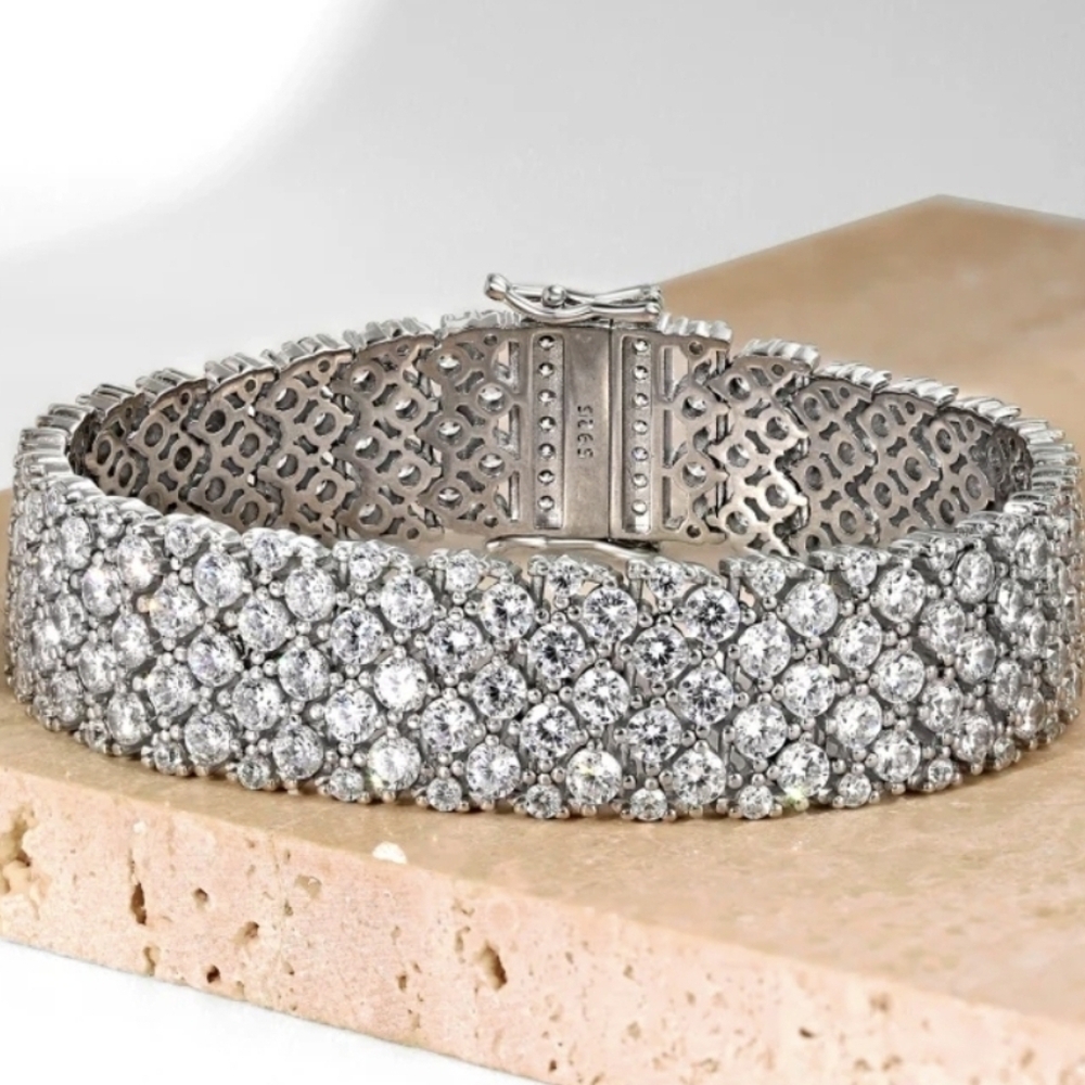 Full Moissanite Diamond Wrist Band (Tennis Bracelet) VVS1/ D Color/ Excellent